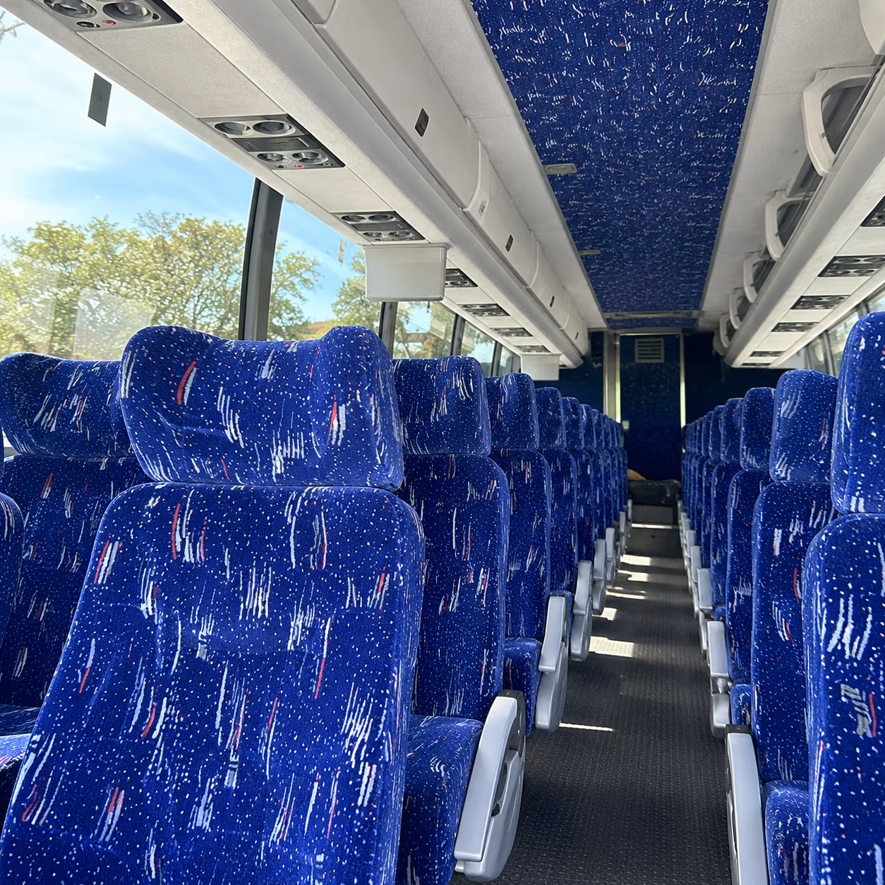 charter buses to chase center and oracle park for concert nights in san francisco