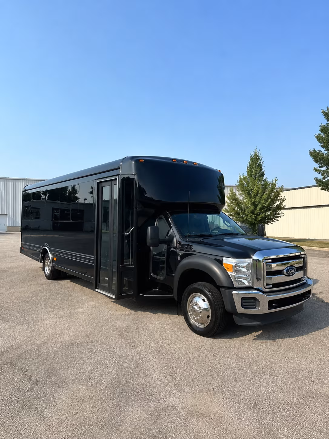 party bus transportation for san rafael area proms