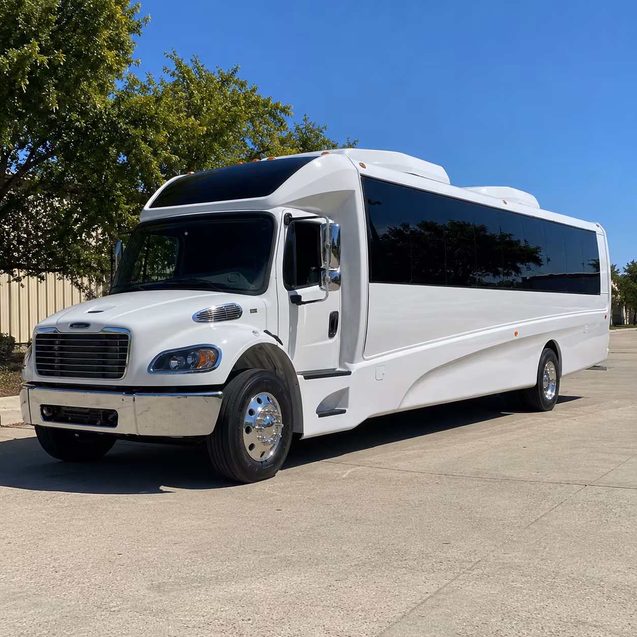 san rafael 28 passenger minibus